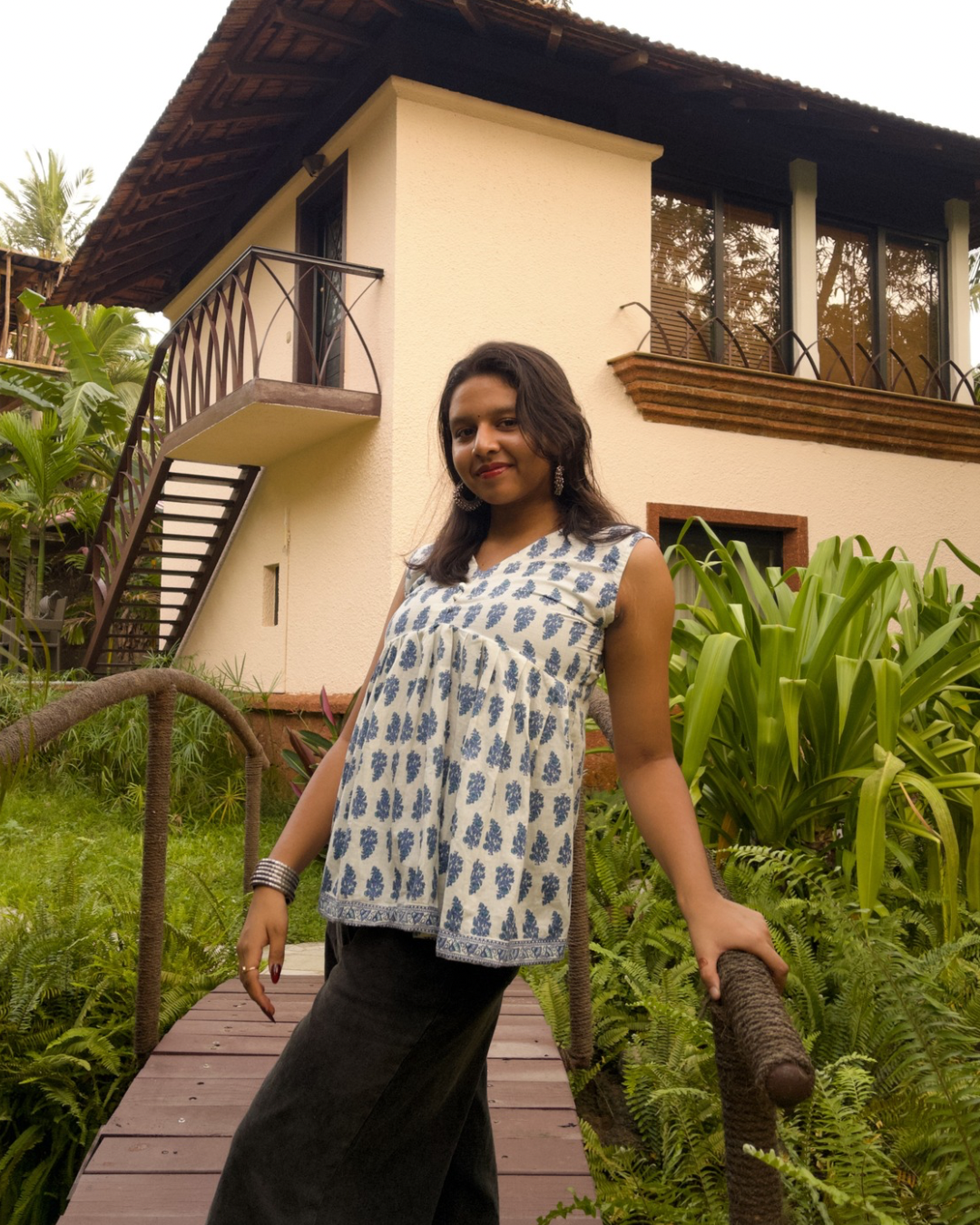 Sitara – starry and light