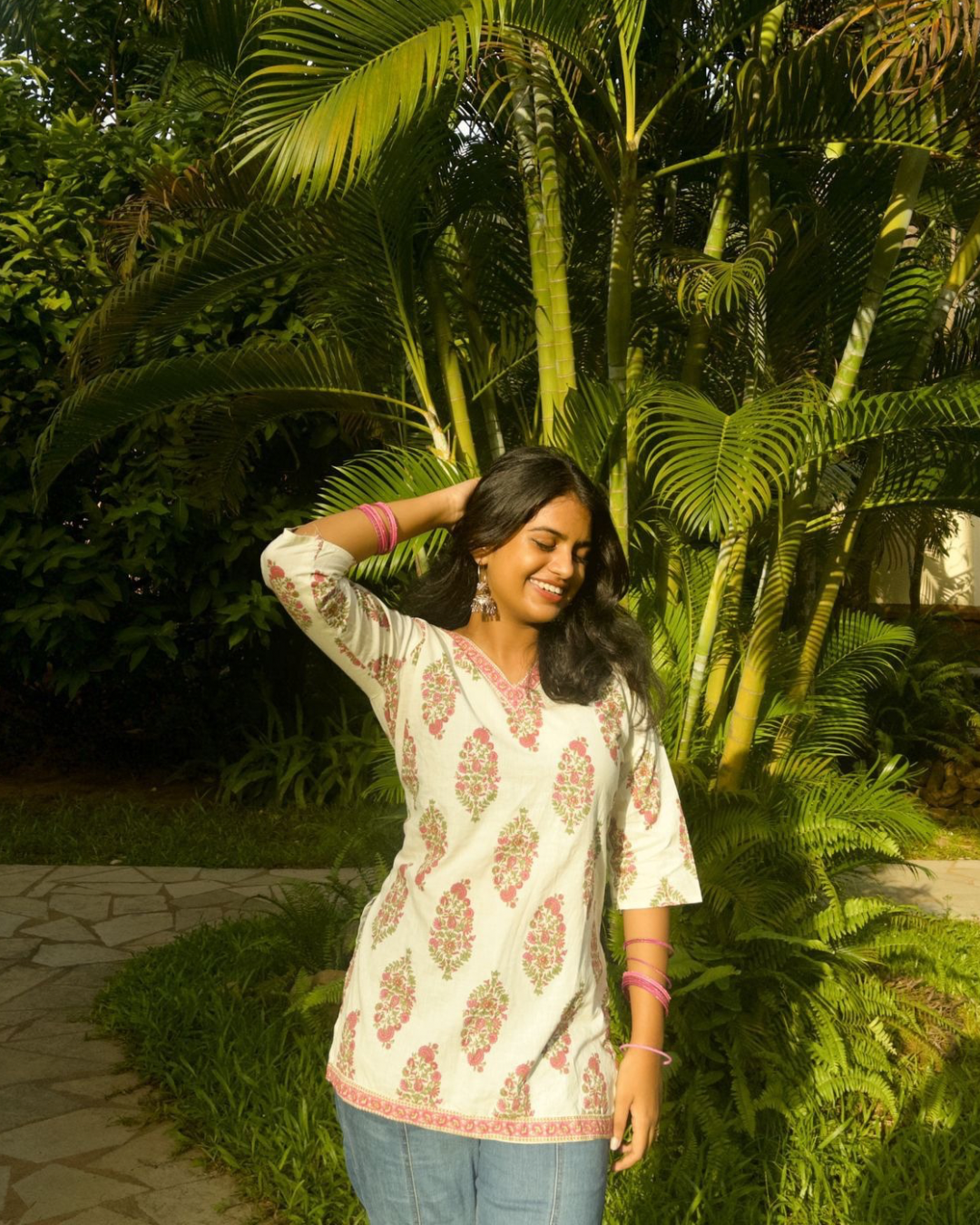 Gulzar – poetic and full of floral charm