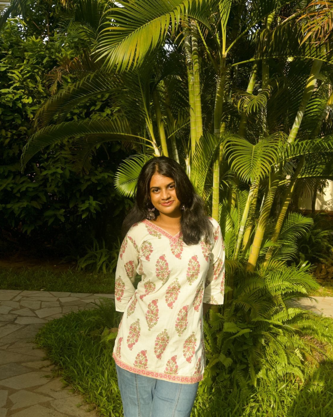 Gulzar – poetic and full of floral charm